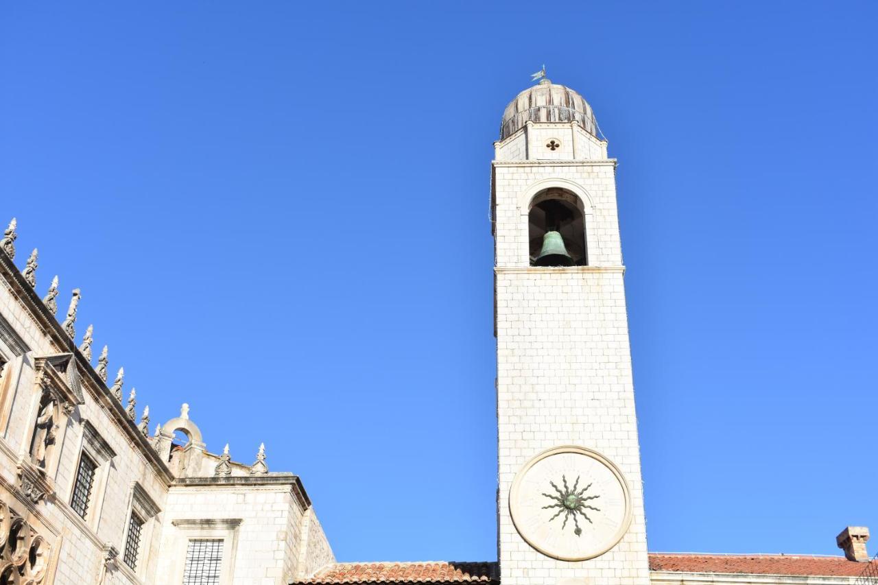 Elanza Ragusa